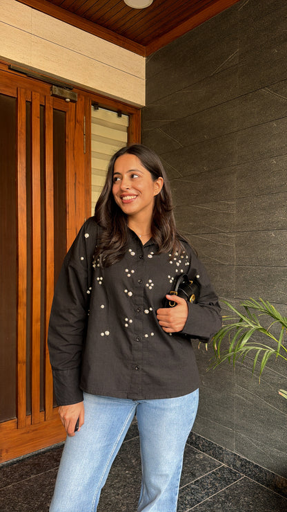 SCATTERED PEARL SHIRT - BLACK