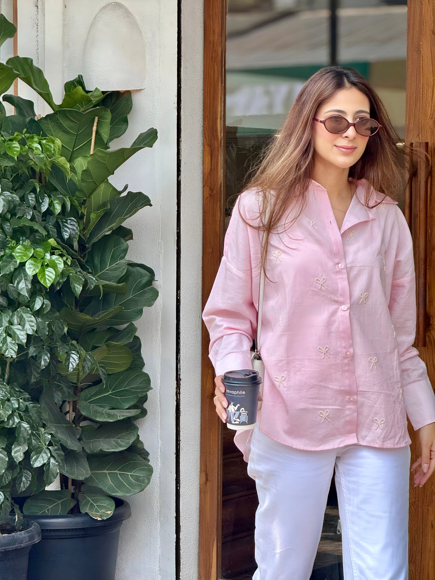 PEARL BOWS SHIRT - BABY PINK